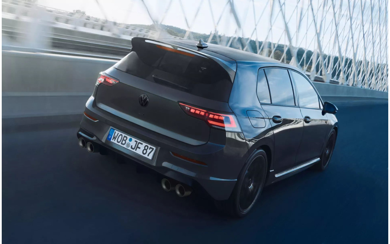 VW『ゴルフR』の「Black Edition II」
