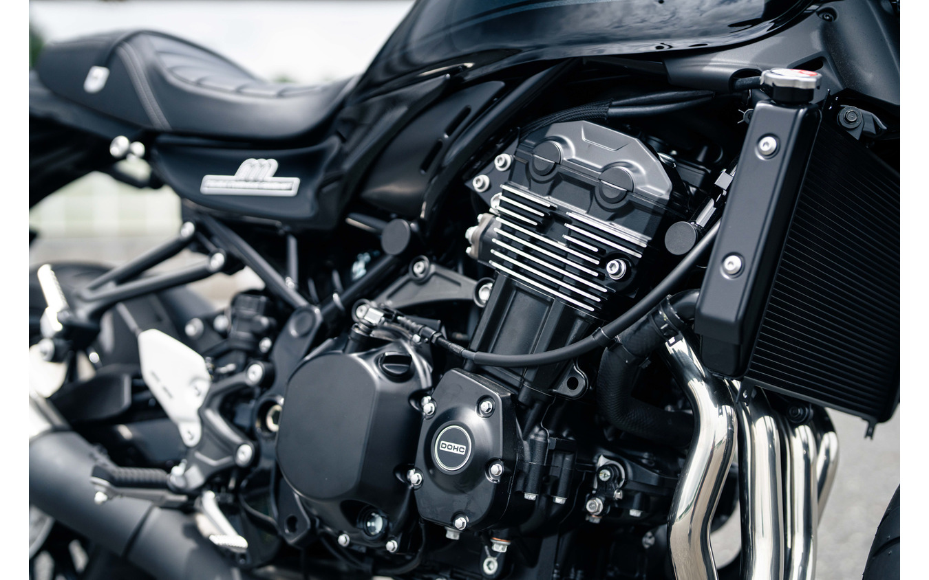 カワサキ Z900RS Black Ball Edition