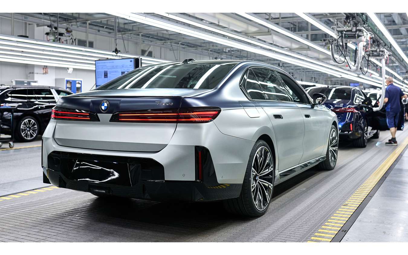 BMW『7シリーズ』改良新型を生産開始