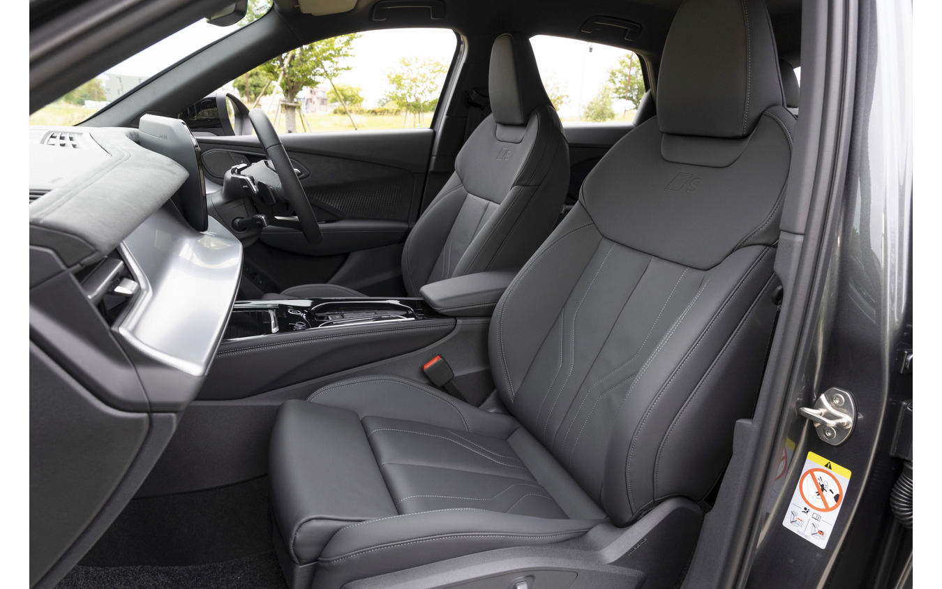 アウディ Q3スポーツバック TFSI クワトロ