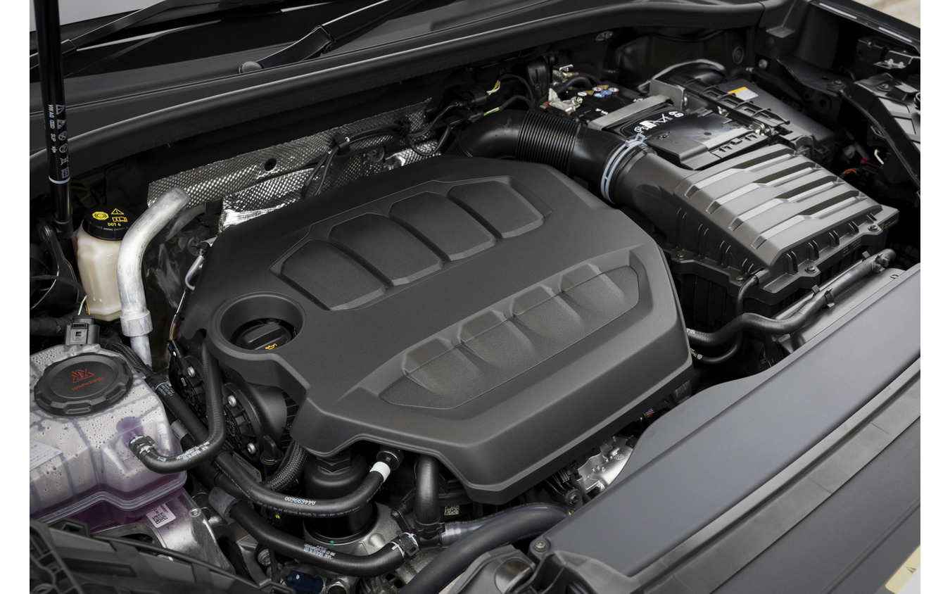 アウディ Q3スポーツバック TFSI クワトロ