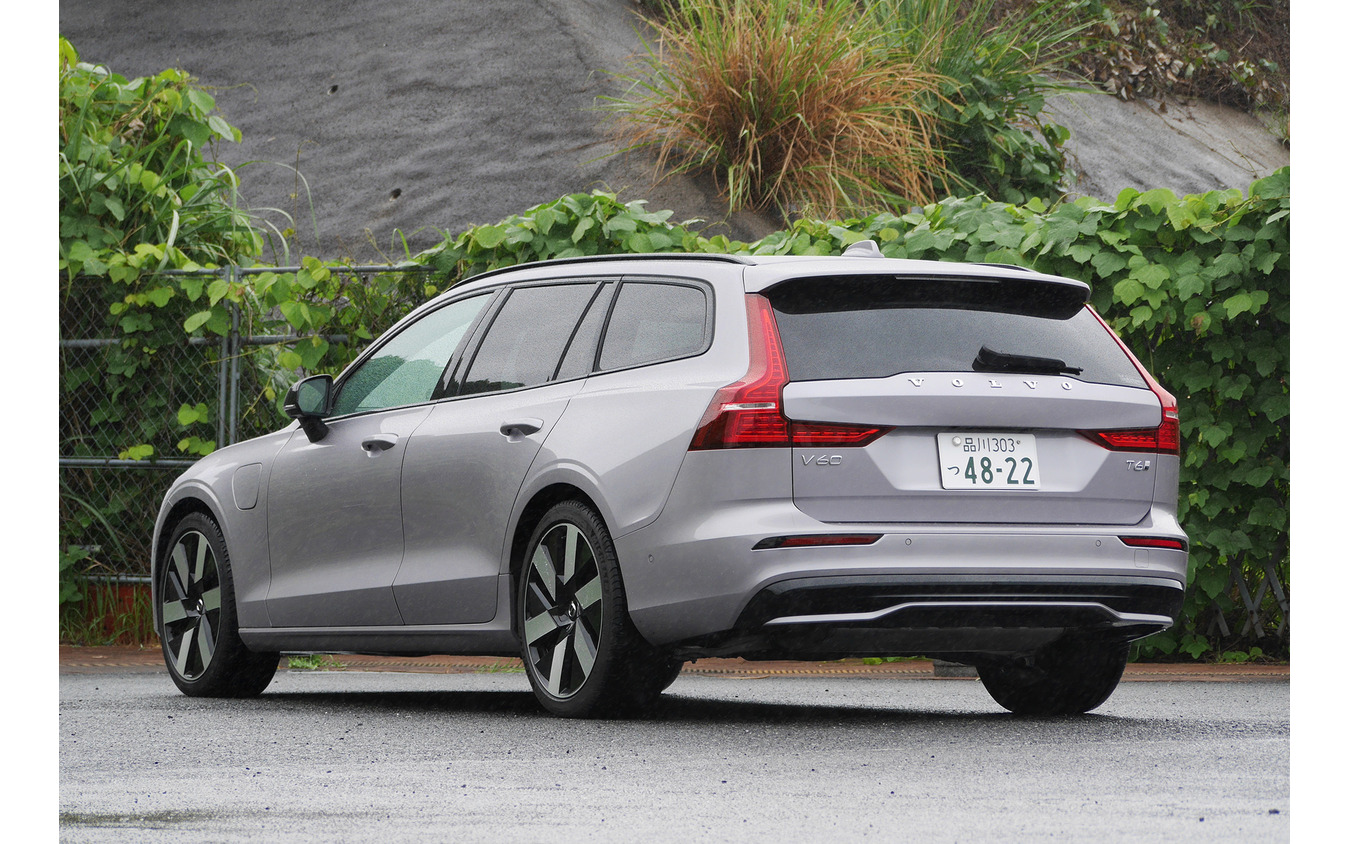 ボルボ V60 PHEV