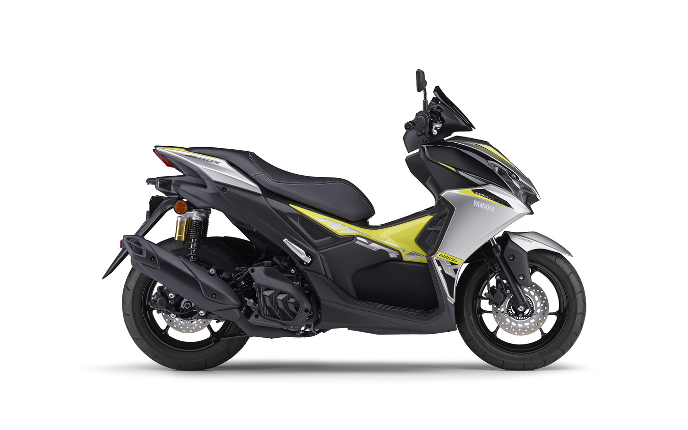 ヤマハ AEROX 155 ABS（シルバー8）