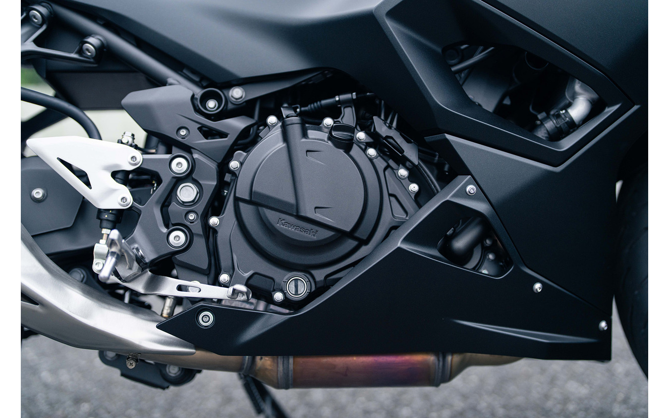 カワサキ Ninja500の451ccエンジン