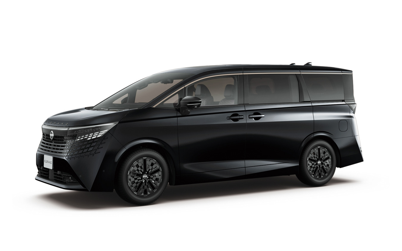 日産 エルグランド 新型（ミッドナイトブラック）