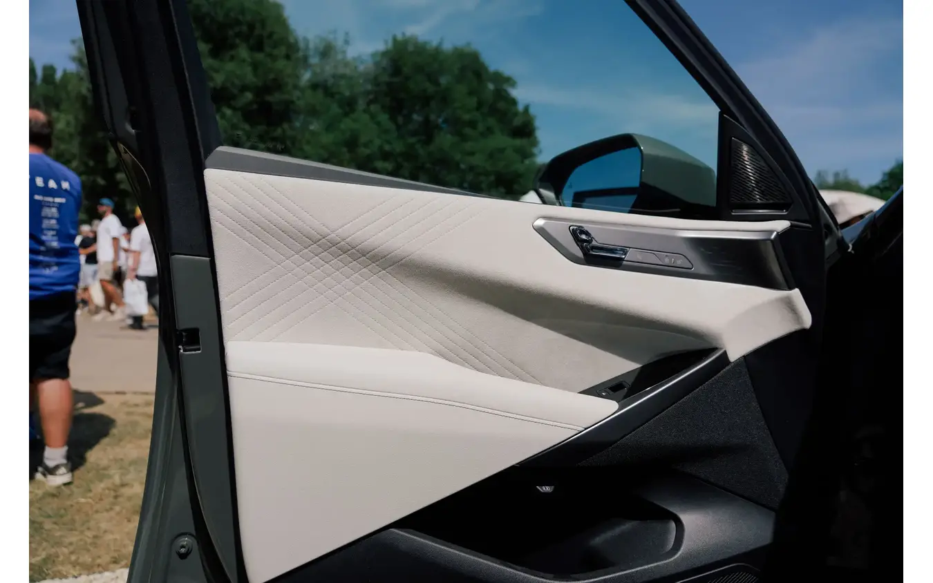 BMW「iX5」