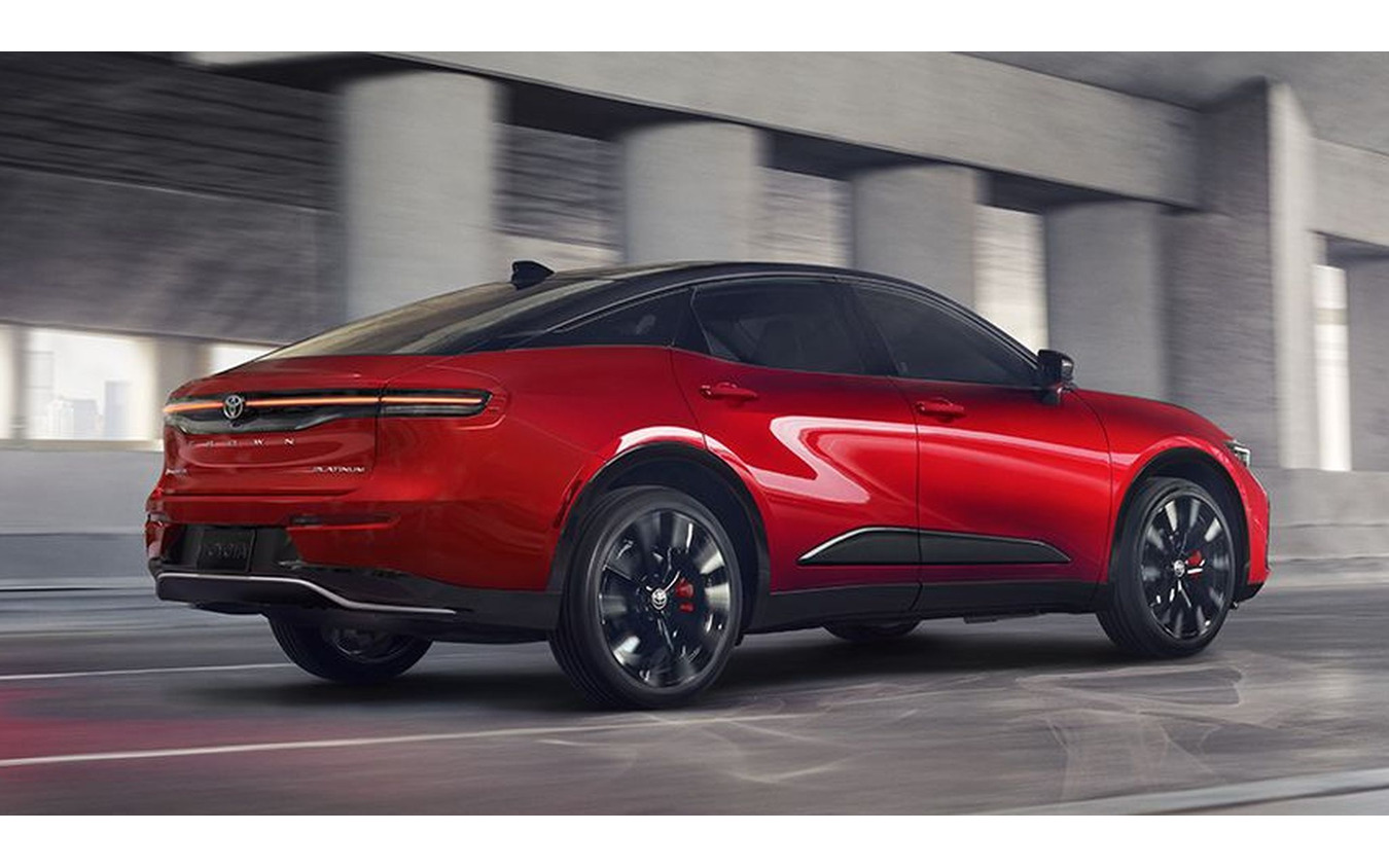 トヨタ・クラウン・クロスオーバー 改良新型（米国仕様）