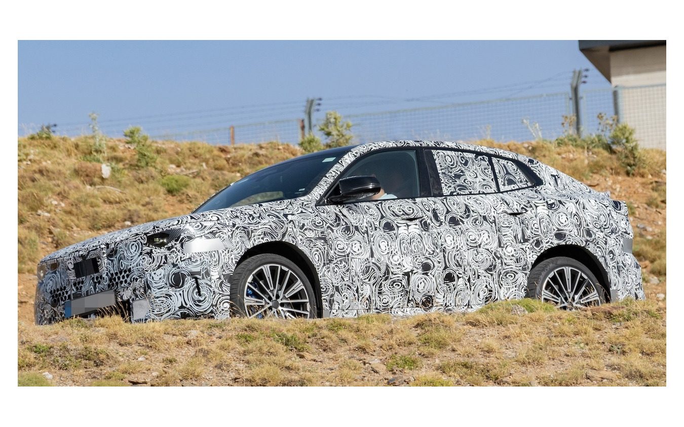 BMW X2 改良新型プロトタイプ