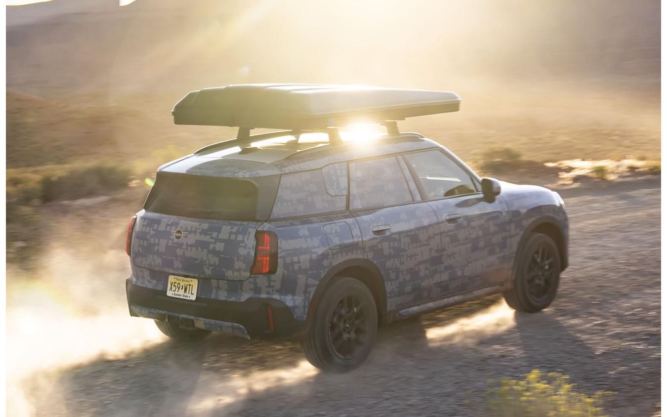 MINI『カントリーマン』のオフロード仕様のプロトタイプ