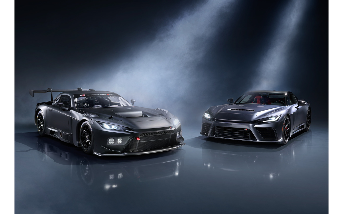 トヨタ GR GT3（左）とGR GT（右）
