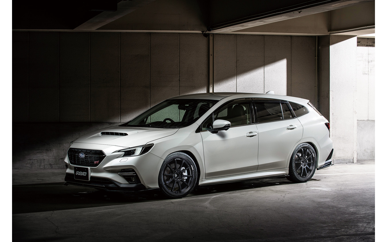 RAYS gramLIGHTS 57NR × SUBARU レヴォーグ