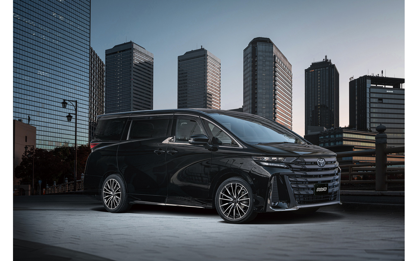 TOYOTA ALPHARD × RAYS VERSUS VOUGE SE SPEC-M（DC/サイドグロッシーブラック）