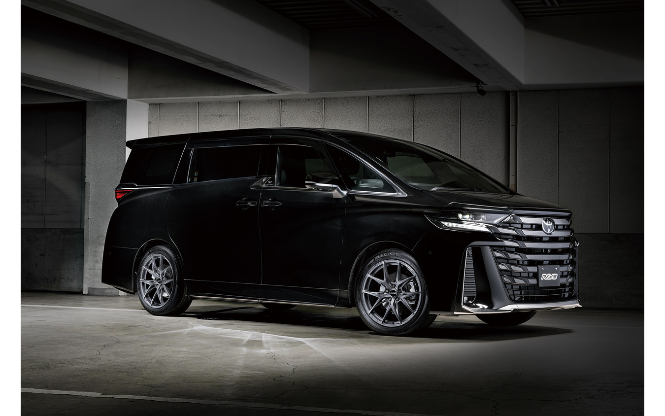 TOYOTA VELLFIRE × RAYS VERSUS VOUGE VV21S（マットスーパーダークガンメタ）
