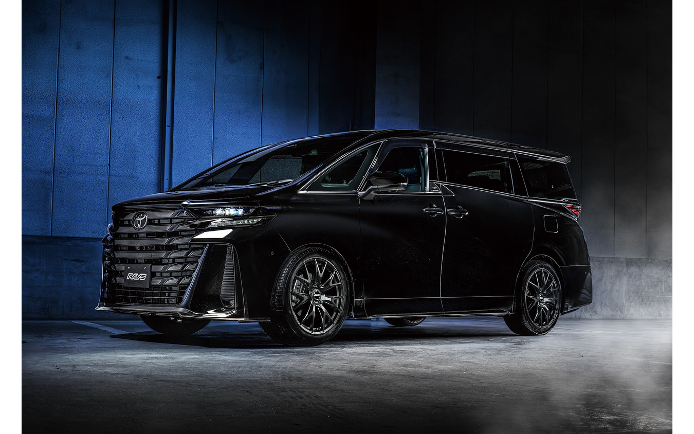 TOYOTA VELLFIRE × RAYS VERSUS VOUGE VV27S（ジェットブラック）