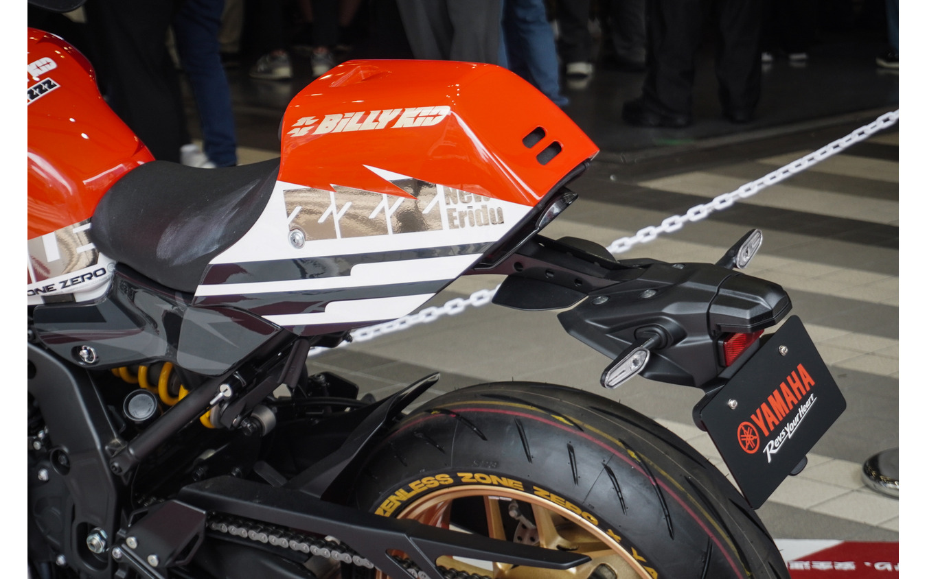 『ゼンレスゾーンゼロ』コラボ仕様のヤマハ『XSR900 GP』