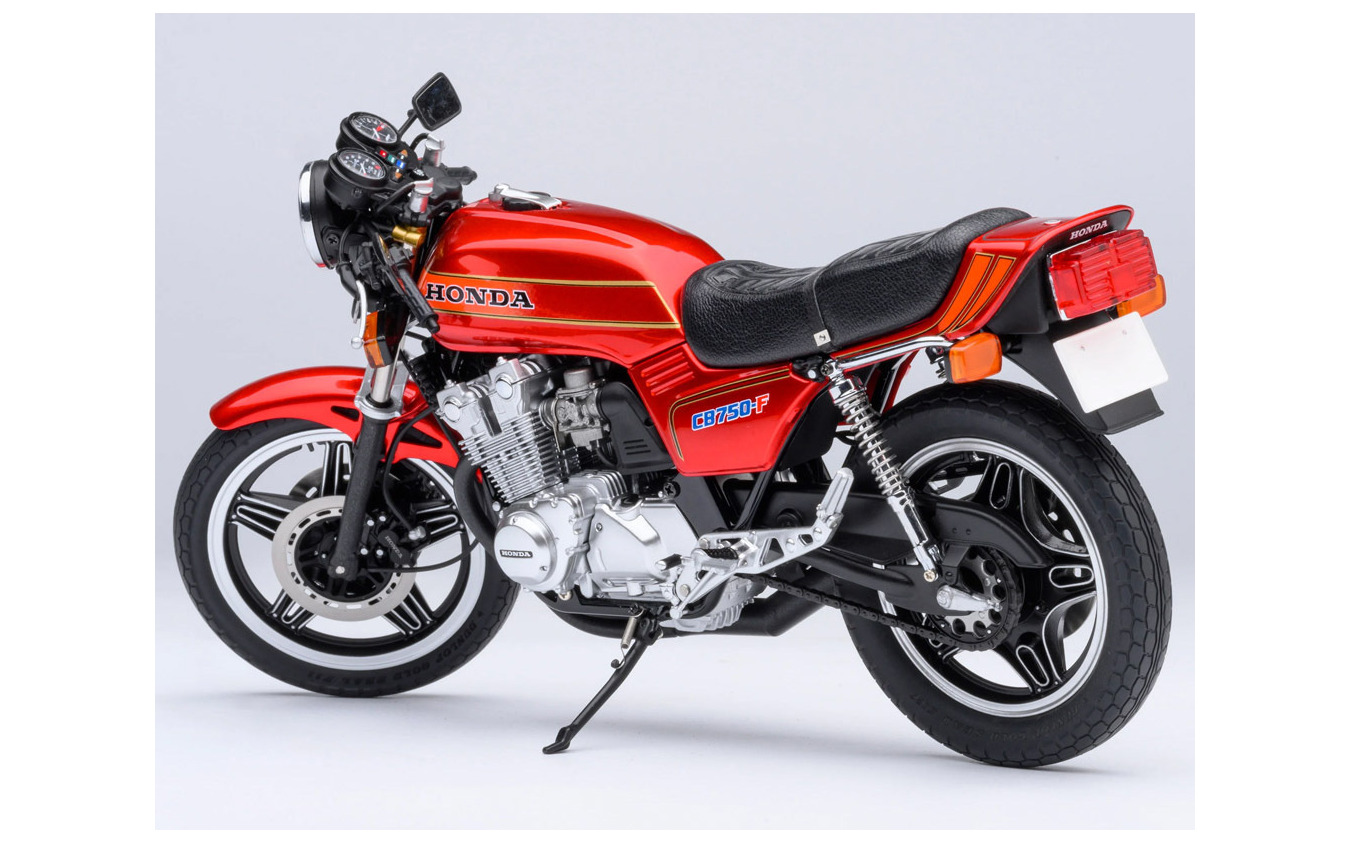 AUTOart 1/12スケール ホンダ・CB750F 「バリバリ伝説」（「巨摩 郡」ヘルメット付属）
