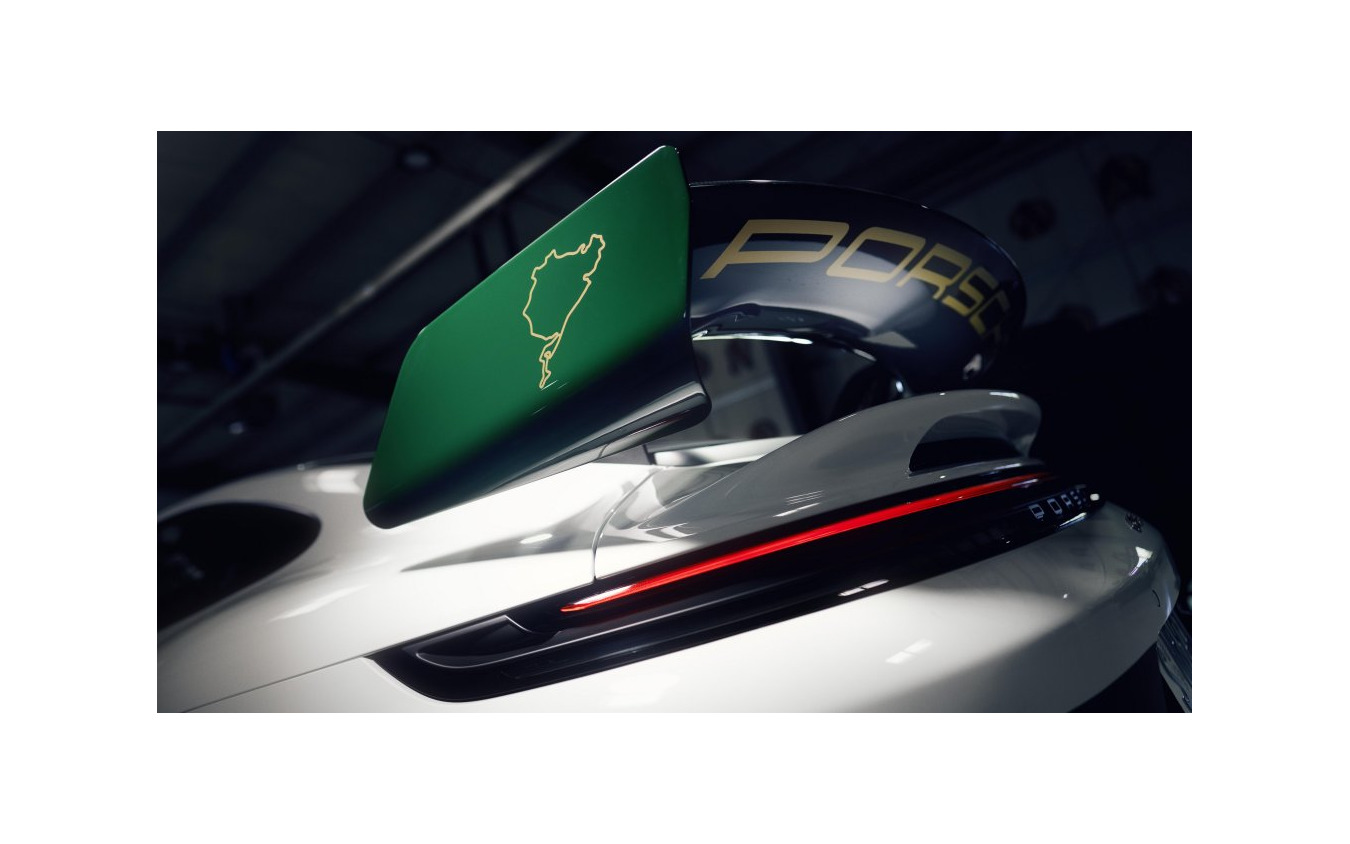 ポルシェ 911 GT3 100 Jahre Nurburgring