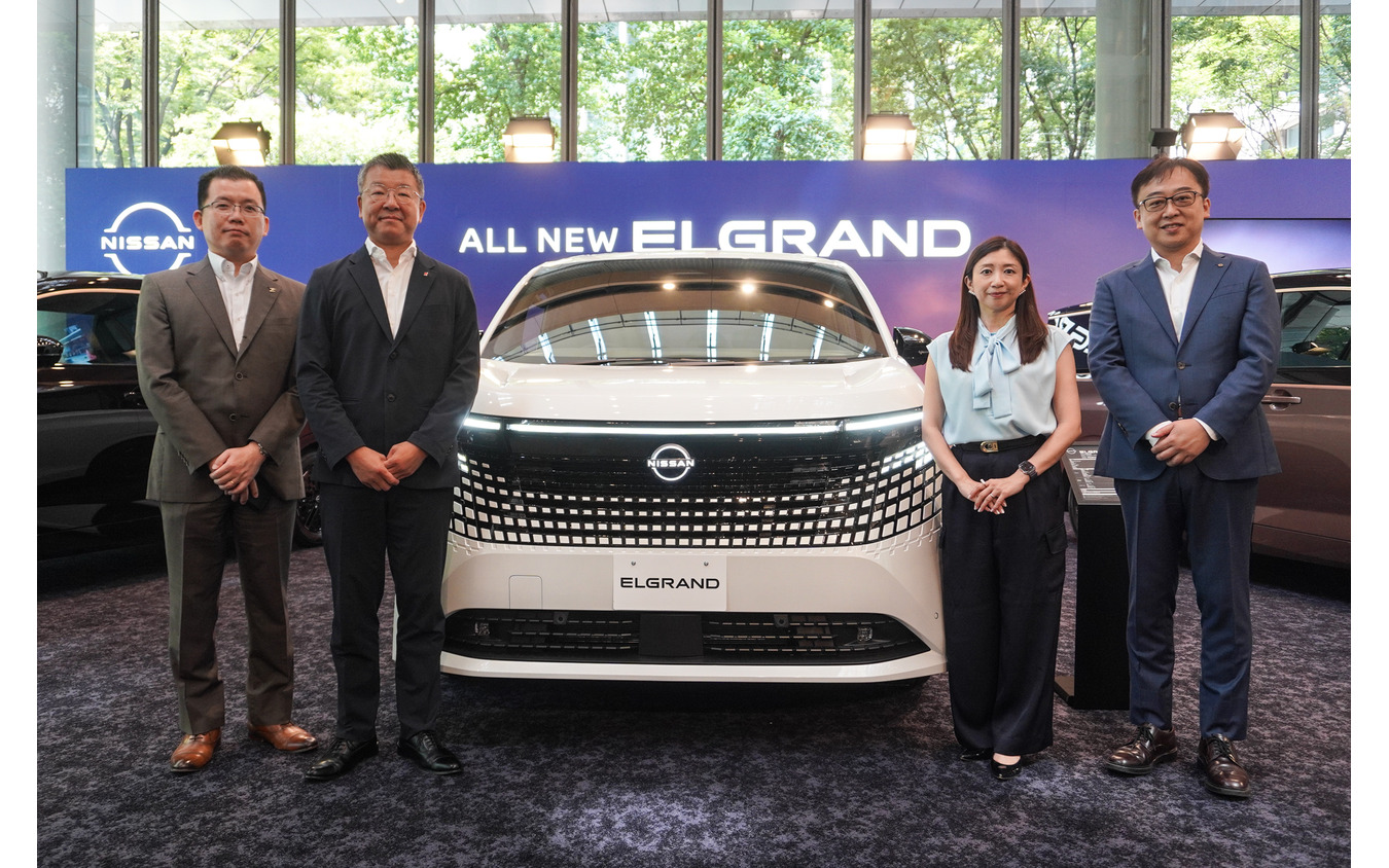 新型日産『エルグランド』がハイヤー配車サービス「Uberプレミアム」に導入