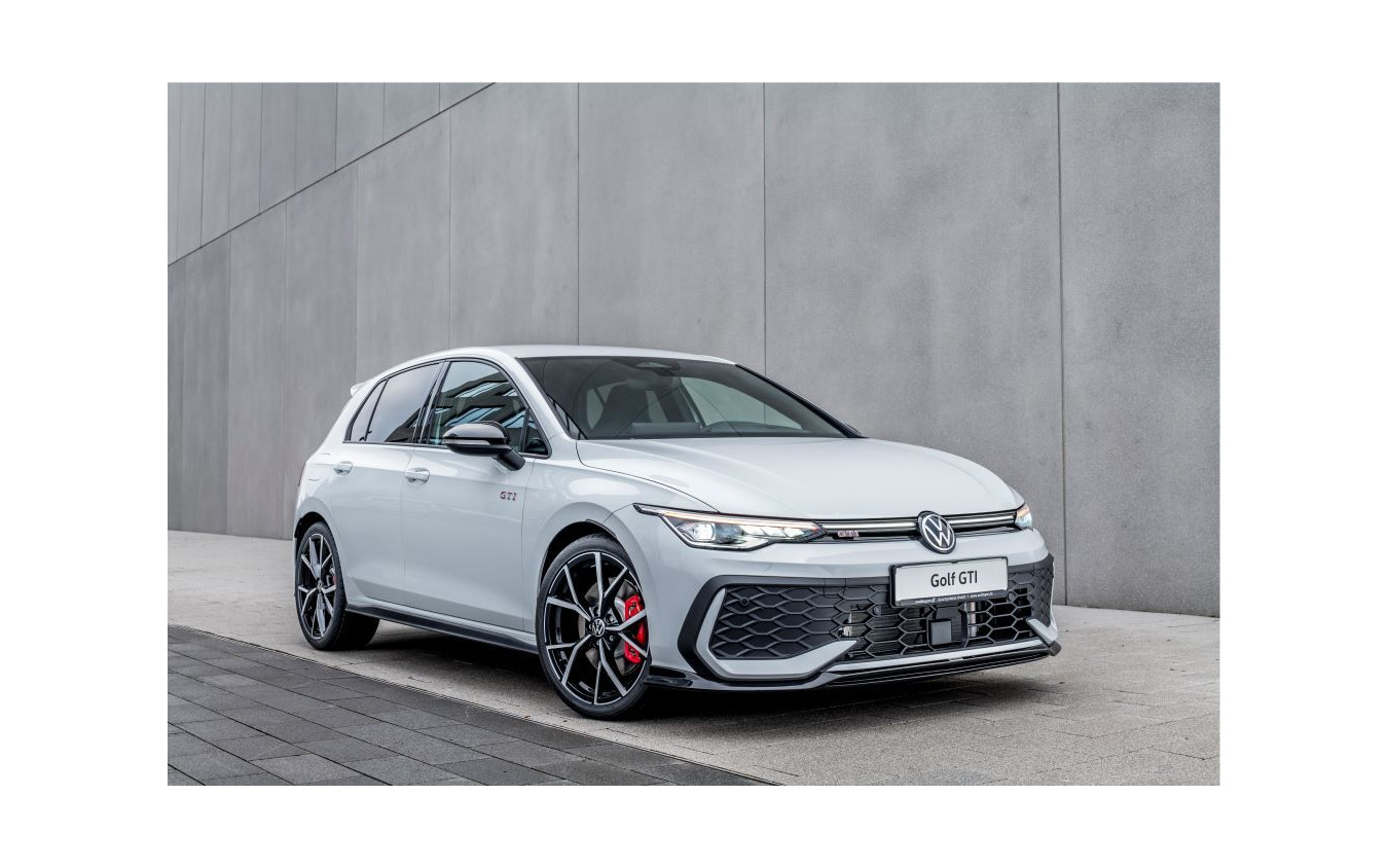 エッティンガーのVWゴルフGTI改良新型向けエアロパーツ