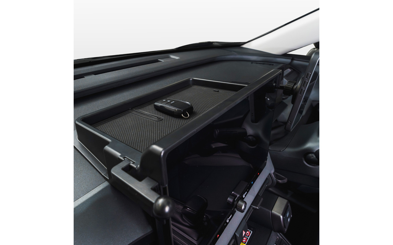 クラフトワークスの『RAV4』60系専用「ダッシュボードトレイ」