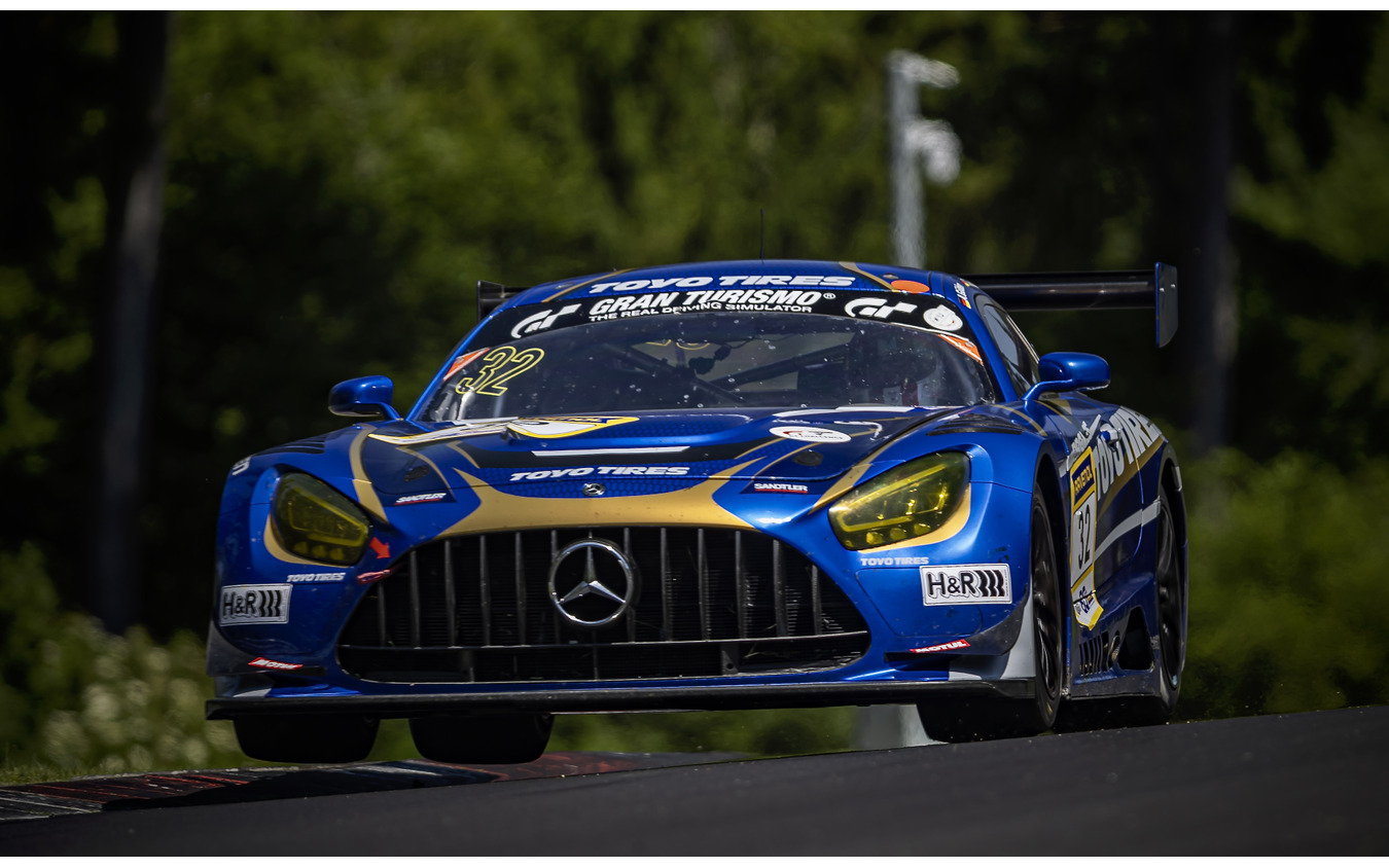 ニュル24時間耐久レース（ADAC RAVENOL 24h Nurburgring）