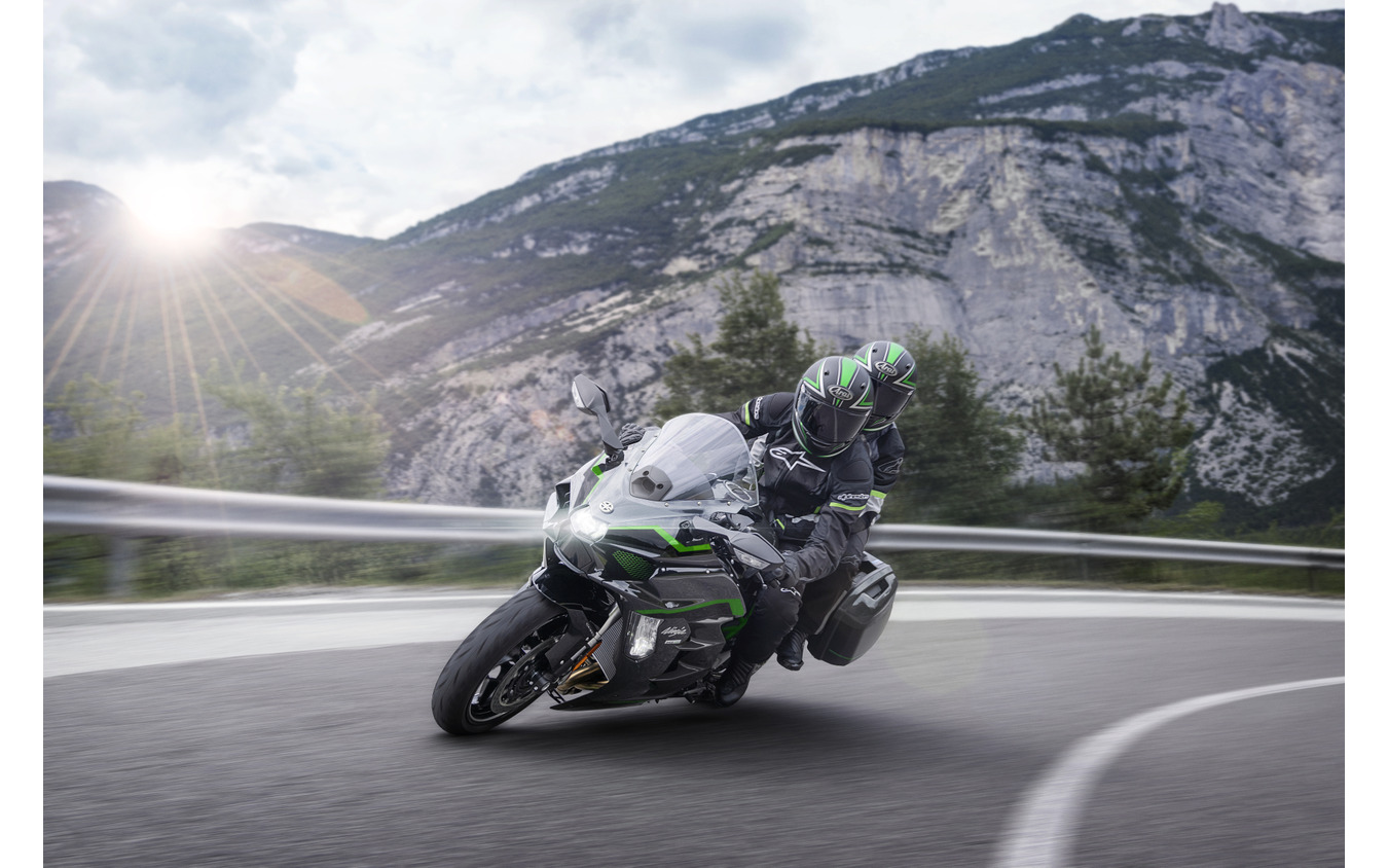 カワサキ Ninja H2 SX SE 2027年モデル