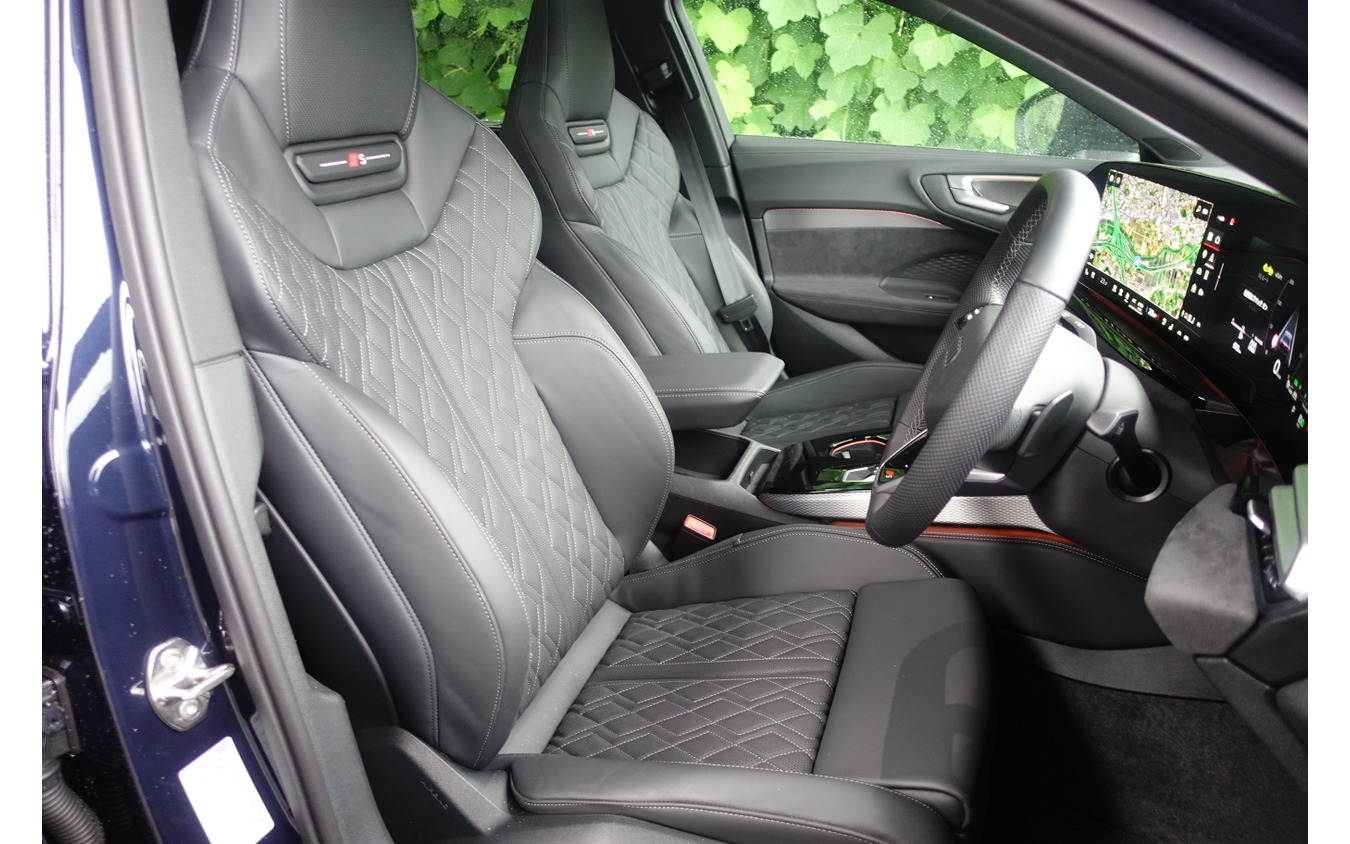 アウディ A5 TDI クワトロ