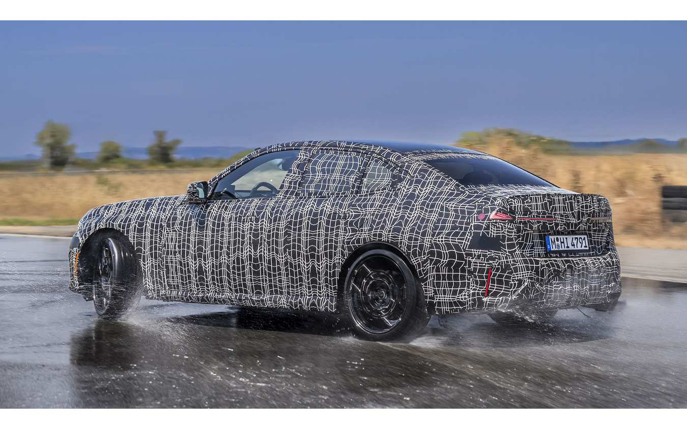BMW 3シリーズ 新型のプロトタイプ