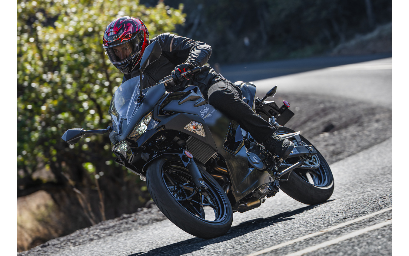 カワサキ Ninja 500 2027年モデル