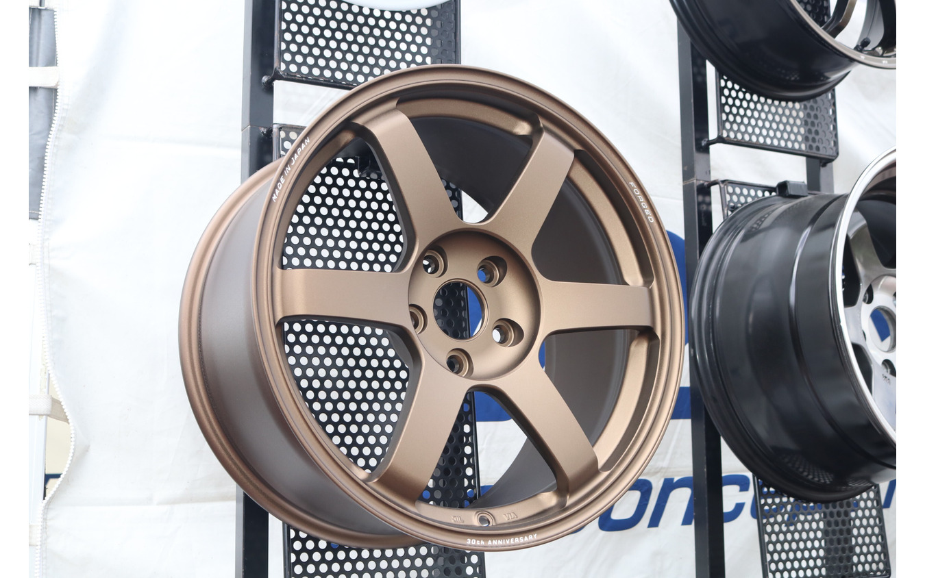30周年を迎えたRAYS VOLK RACING TE37