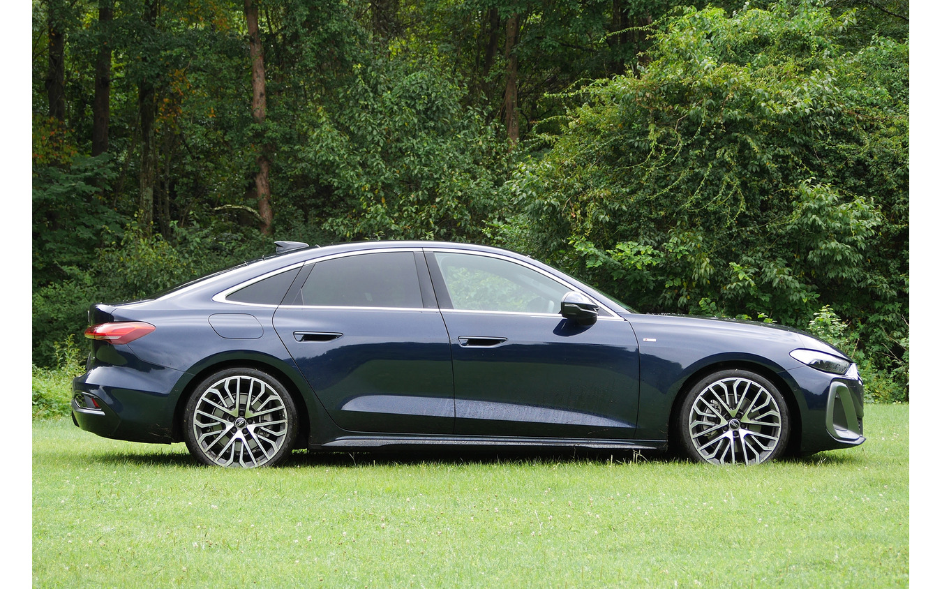 アウディ A5 TDI クワトロ