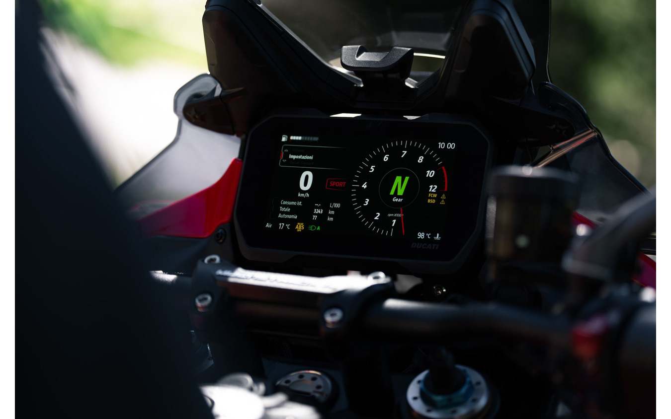 ドゥカティ ムルティストラーダV4 パイクスピーク2027