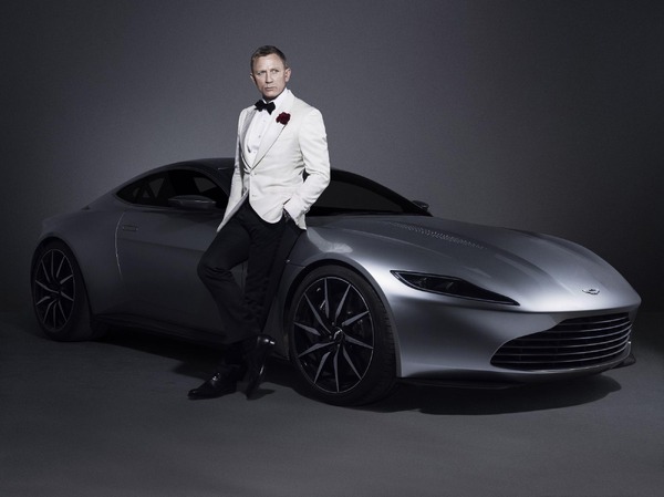 007』の最新ボンドカー、アストンマーティン DB10…オークションに出品