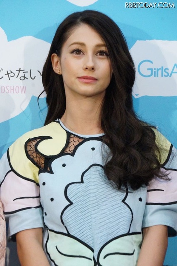 ダレノガレ明美 ウエスト80cm 激太り時代の恥ずかし写真を公開 レスポンス Response Jp ダレノガレ明美 ウエスト80cm 激太り時代の恥ずかし写真を公開 レスポンス Response Jp