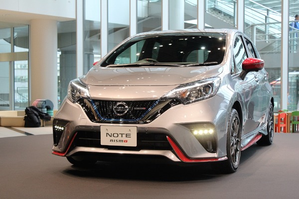 日産モデルカーコレクション　ノート　e-POWERのNISMO こんなに刺激的なホットハッチが日本にもある喜び──ニッサン