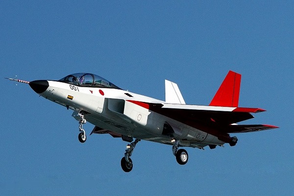 先進技術実証機「X-2」、防衛装備庁が飛行試験を再開 | レスポンス