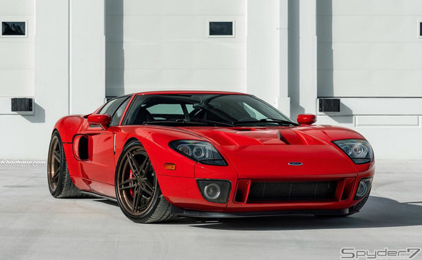 更に値下げしました！激レア　新品　希少　廃盤　モーターマックス　フォード　GT 更に値下げしました！激レア 新品 希少 廃盤 モーターマックス