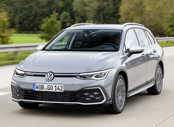 VW ゴルフ 新型のクロスオーバー、「オールトラック」受注を欧州で開始