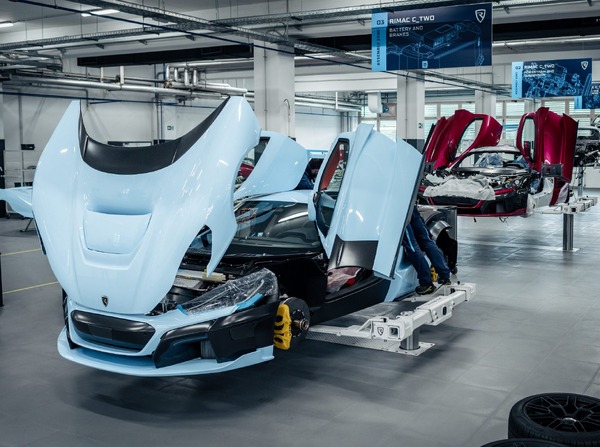リマックの1914馬力EVハイパーカー、先行量産を開始2021年発売へ