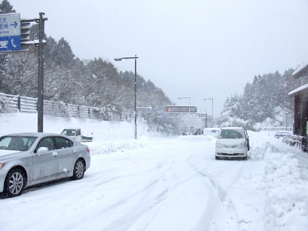 年末年始に大雪の恐れ---NEXCO東日本が注意と準備を呼びかけ