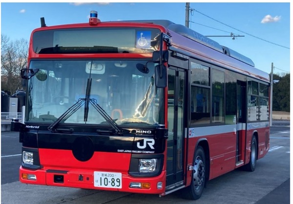 自動運転レベル3の大型バス、BRT専用で走行試験へ　JR東日本が製作