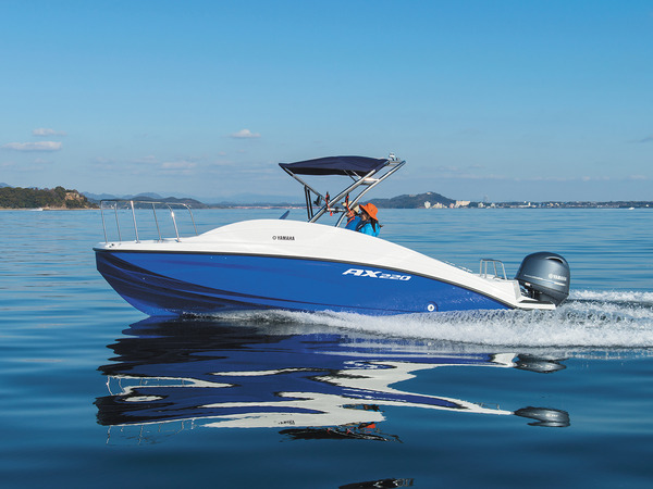 ヤマハ発動機、新型プレジャーボート『AX220』発売　多彩なマリンレジャーに対応