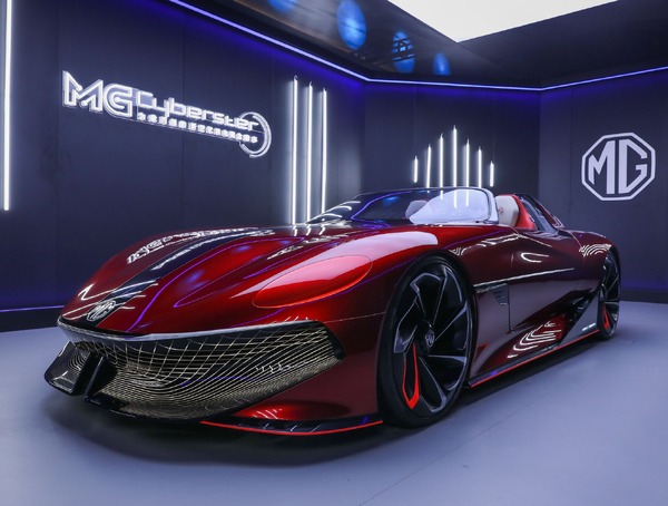 MGのEVスポーツ『サイバースター』、写真公開実車は上海モーターショー2021で発表予定
