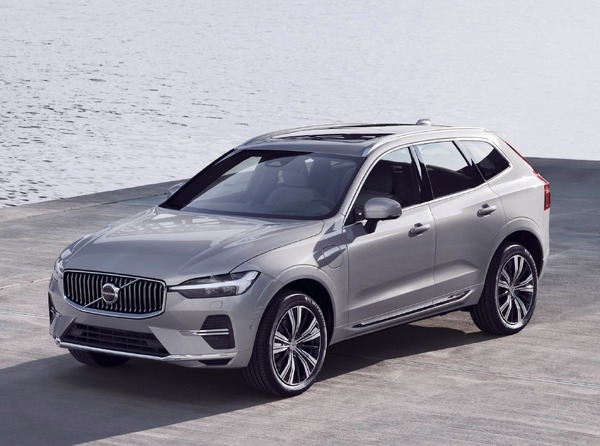 ボルボ XC60 にEV設定へ、2026年頃デビューの見通し