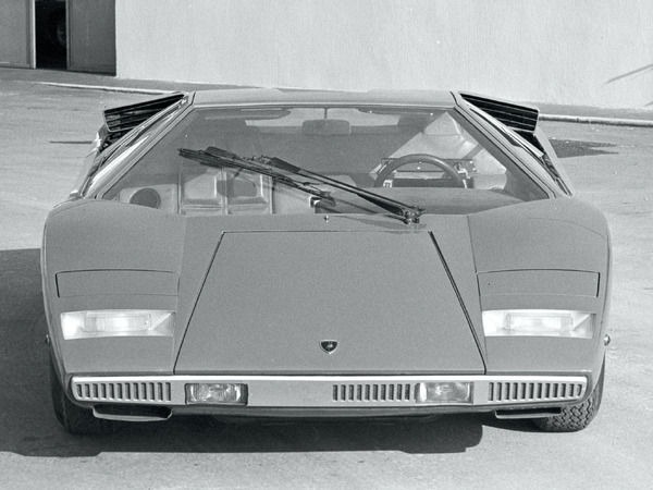 ランボルギーニ カウンタック「LP112」の意味…新型は限定112台