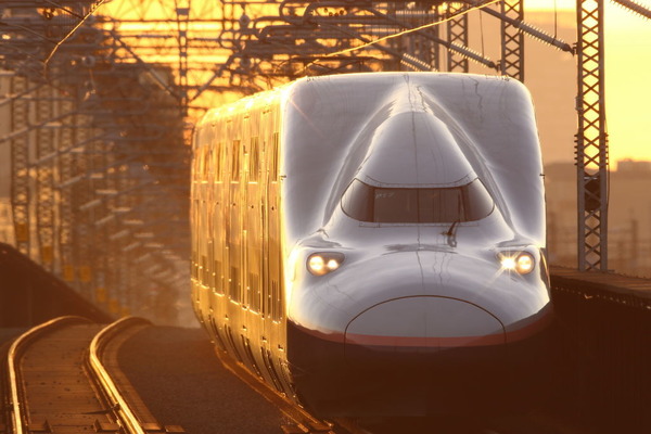 10月引退の2階建て新幹線E4系を追加運行　9月18-20・25・26日に合計10本