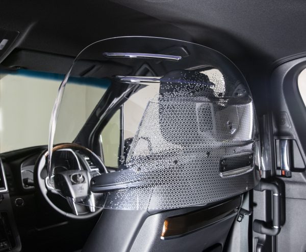 車内飛沫防止パーティションを開発タクシー向けに先行販売　トヨタ紡織