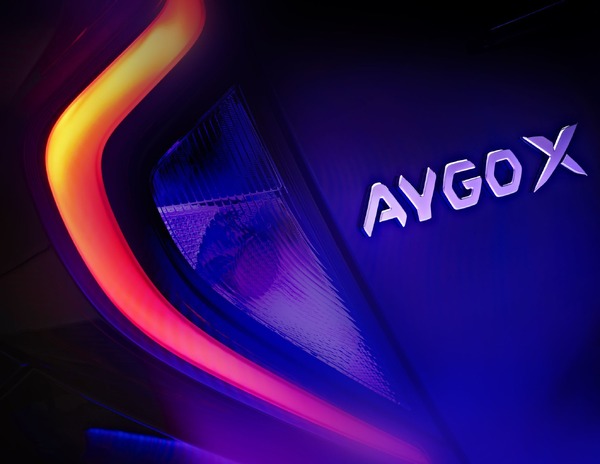 トヨタの新型クロスオーバー、車名は『アイゴX』に決定Aセグメントの小型車