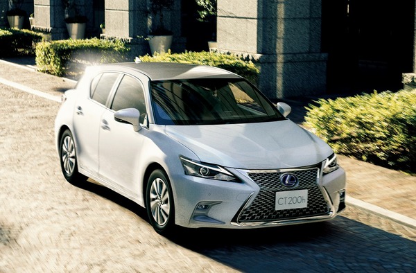 レクサスct200h 215/40ZR18 2012 Lexus CT200h with 18x9.5 35 Anovia Kano and 215/40R18