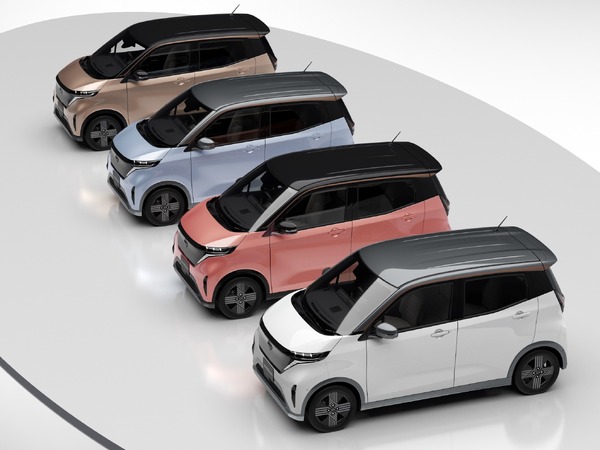 日本製EVスクーター　サクラはピンクサドル付き　新品　展示車一台特売最大5年保証 日産の軽BEV「サクラ」、発表3週間で受注11,000台突破 | NEXT